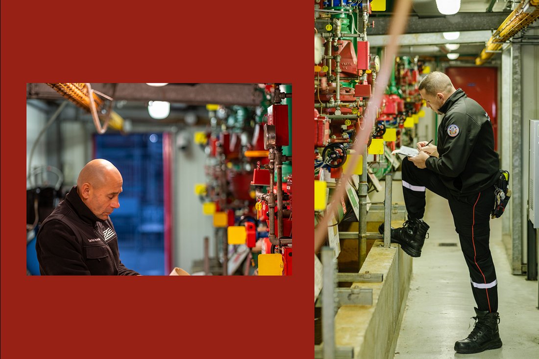 Chaque mardi, tous les sprinklers du bâtiment sont inspectés. Aujourd'hui, c'est Jason et Raymond qui se collent à l'essai « gong ».