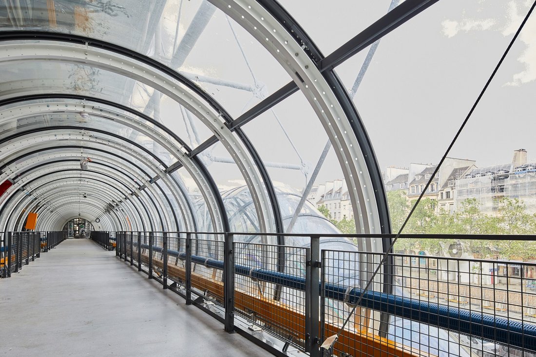 Intérieur de la chenille rénovée du Centre Pompidou, juin 2021