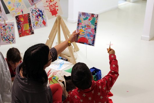 Espaces sensibles - Atelier 6-10 ans, enfant solo - Centre Pompidou